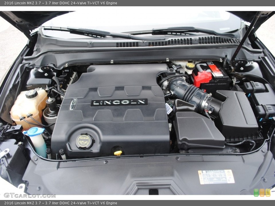 3.7 liter DOHC 24-Valve Ti-VCT V6 2016 Lincoln MKZ Engine