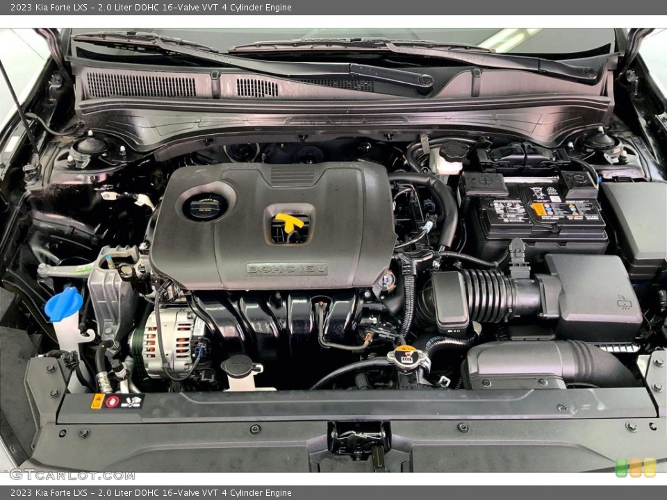 2.0 Liter DOHC 16-Valve VVT 4 Cylinder 2023 Kia Forte Engine