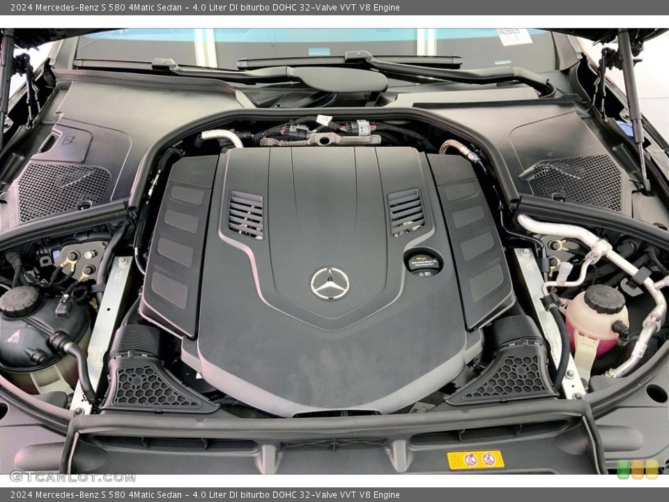 4.0 Liter DI biturbo DOHC 32-Valve VVT V8 2024 Mercedes-Benz S Engine