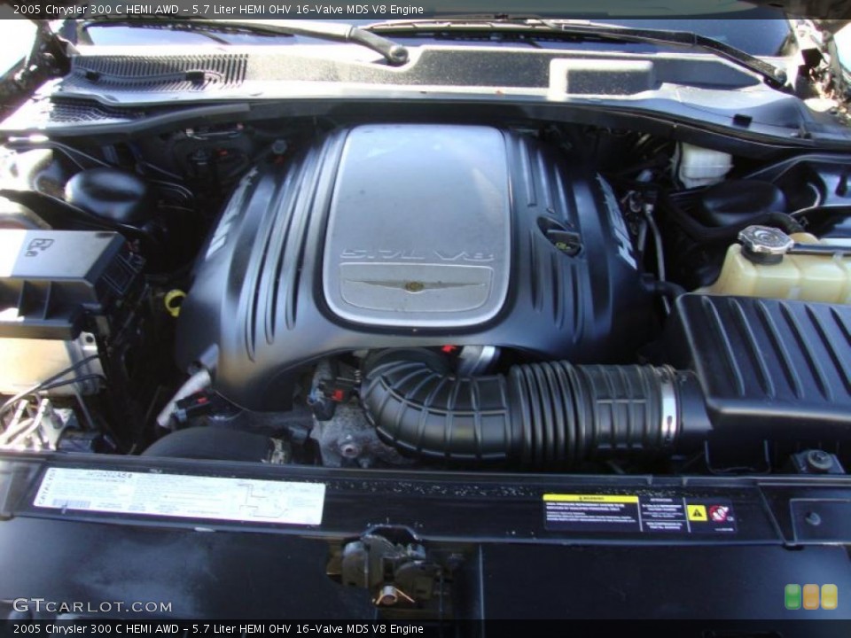 5.7 Liter HEMI OHV 16-Valve MDS V8 Engine for the 2005 Chrysler 300 #36781275