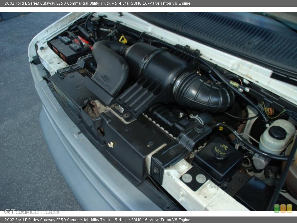5.4 Liter SOHC 16-Valve Triton V8 Engine for the 2002 Ford E Series Cutaway #37347340
