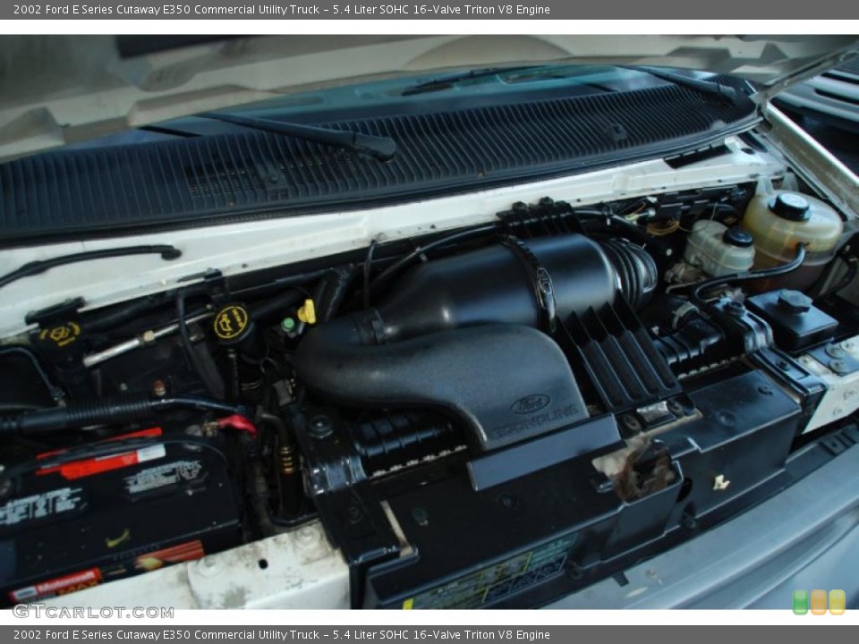 5.4 Liter SOHC 16-Valve Triton V8 Engine for the 2002 Ford E Series Cutaway #37347364