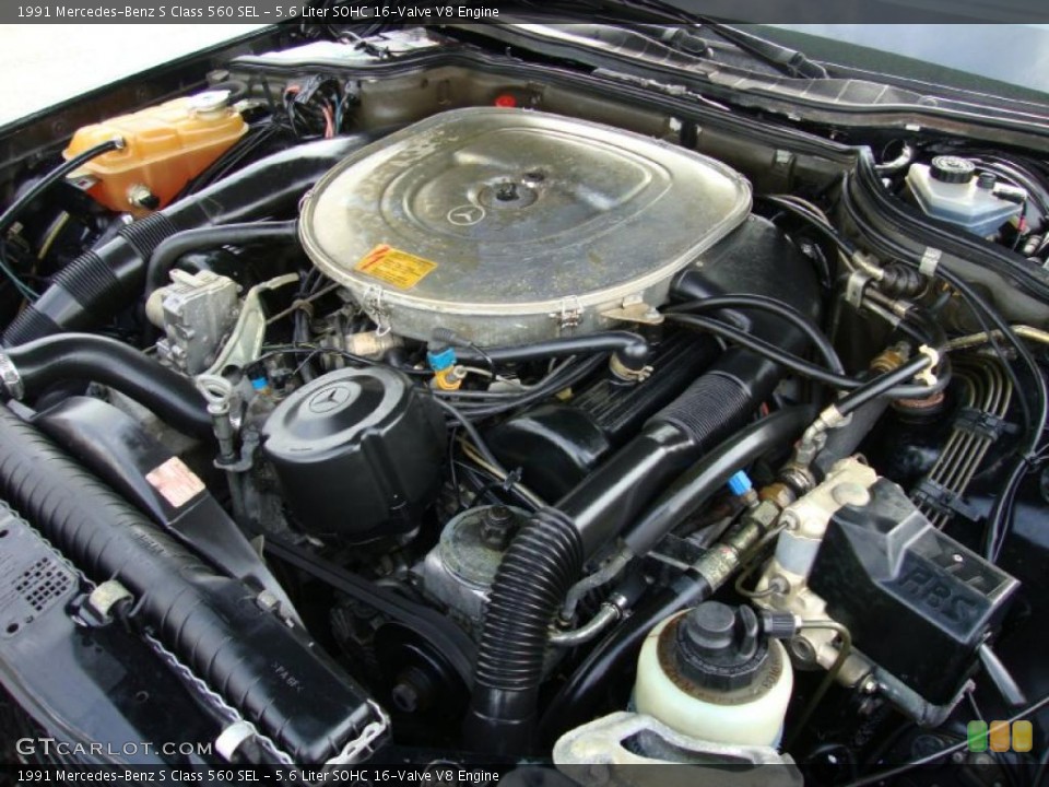 5.6 Liter SOHC 16-Valve V8 Engine for the 1991 Mercedes-Benz S Class #37912965
