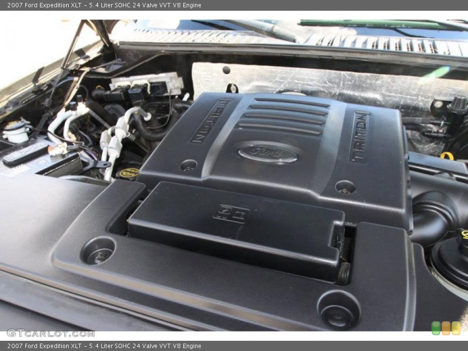5.4 Liter SOHC 24 Valve VVT V8 Engine for the 2007 Ford Expedition #38053451