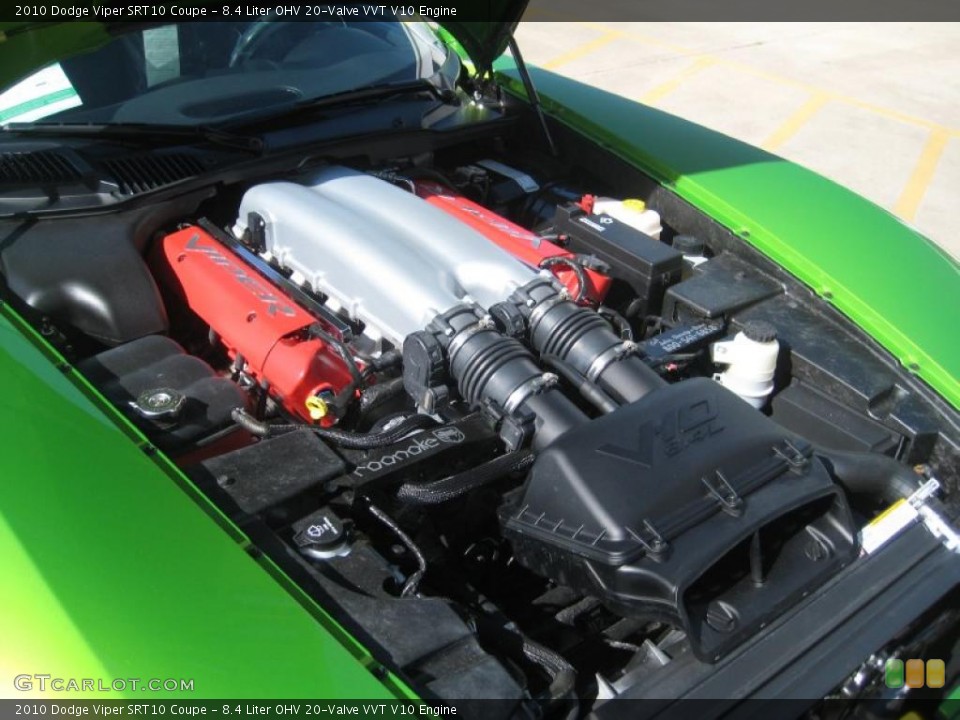8.4 Liter OHV 20-Valve VVT V10 Engine for the 2010 Dodge Viper #38085183