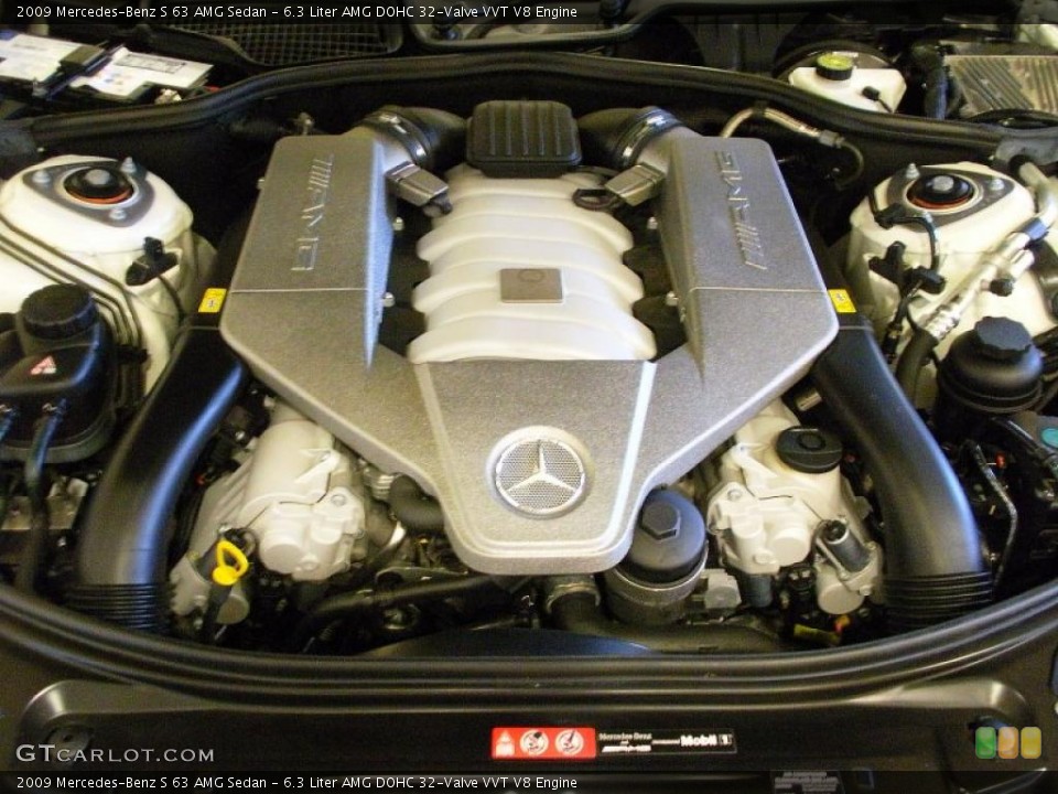 6.3 Liter AMG DOHC 32-Valve VVT V8 Engine for the 2009 Mercedes-Benz S #38255601
