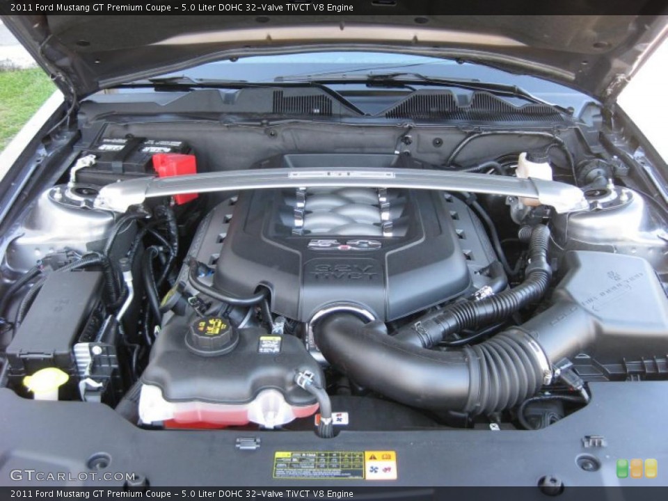 5.0 Liter DOHC 32-Valve TiVCT V8 Engine for the 2011 Ford Mustang #38280912