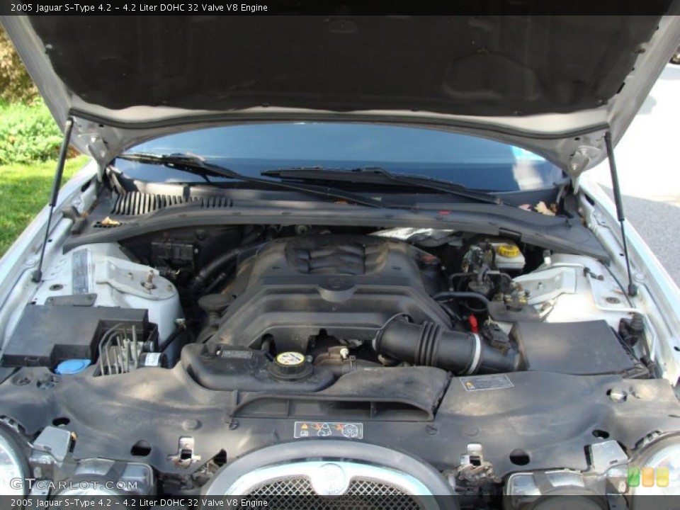 4.2 Liter DOHC 32 Valve V8 Engine for the 2005 Jaguar S-Type #38359238