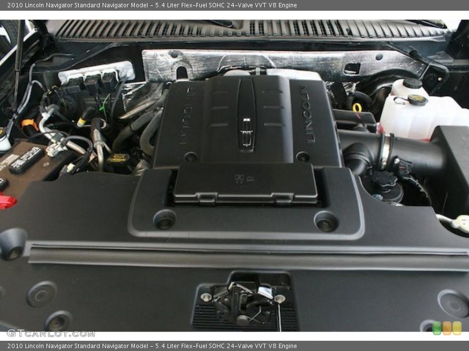5.4 Liter Flex-Fuel SOHC 24-Valve VVT V8 2010 Lincoln Navigator Engine