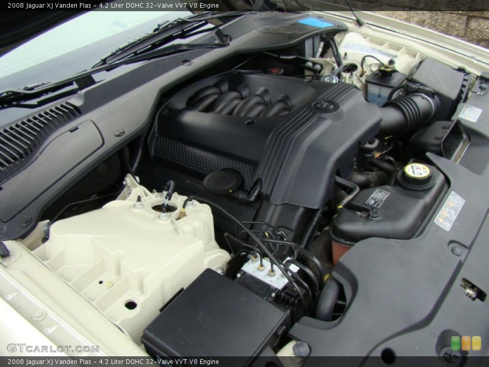 4.2 Liter DOHC 32-Valve VVT V8 Engine for the 2008 Jaguar XJ #38446428