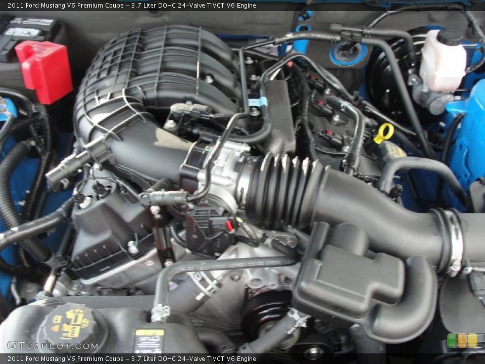 3.7 Liter DOHC 24-Valve TiVCT V6 Engine for the 2011 Ford Mustang #38540363