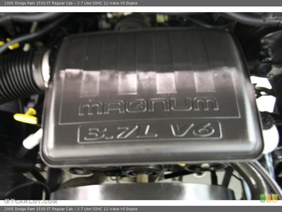 3.7 Liter SOHC 12-Valve V6 Engine for the 2005 Dodge Ram 1500 #38545391