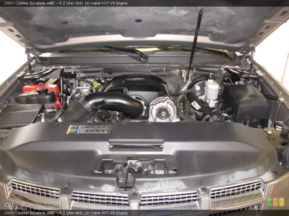 6.2 Liter OHV 16-Valve VVT V8 Engine for the 2007 Cadillac Escalade #38658242