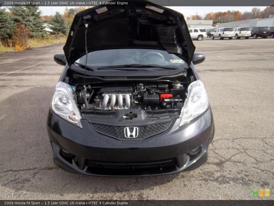 1.5 Liter SOHC 16-Valve i-VTEC 4 Cylinder Engine for the 2009 Honda Fit #38771642