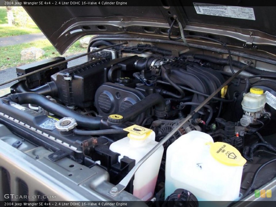 2.4 Liter DOHC 16-Valve 4 Cylinder Engine for the 2004 Jeep Wrangler #38799483