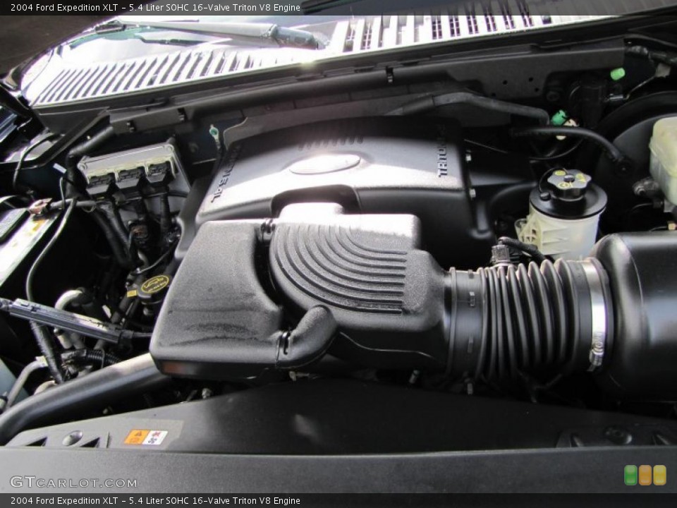 5.4 Liter SOHC 16-Valve Triton V8 Engine for the 2004 Ford Expedition #38896790