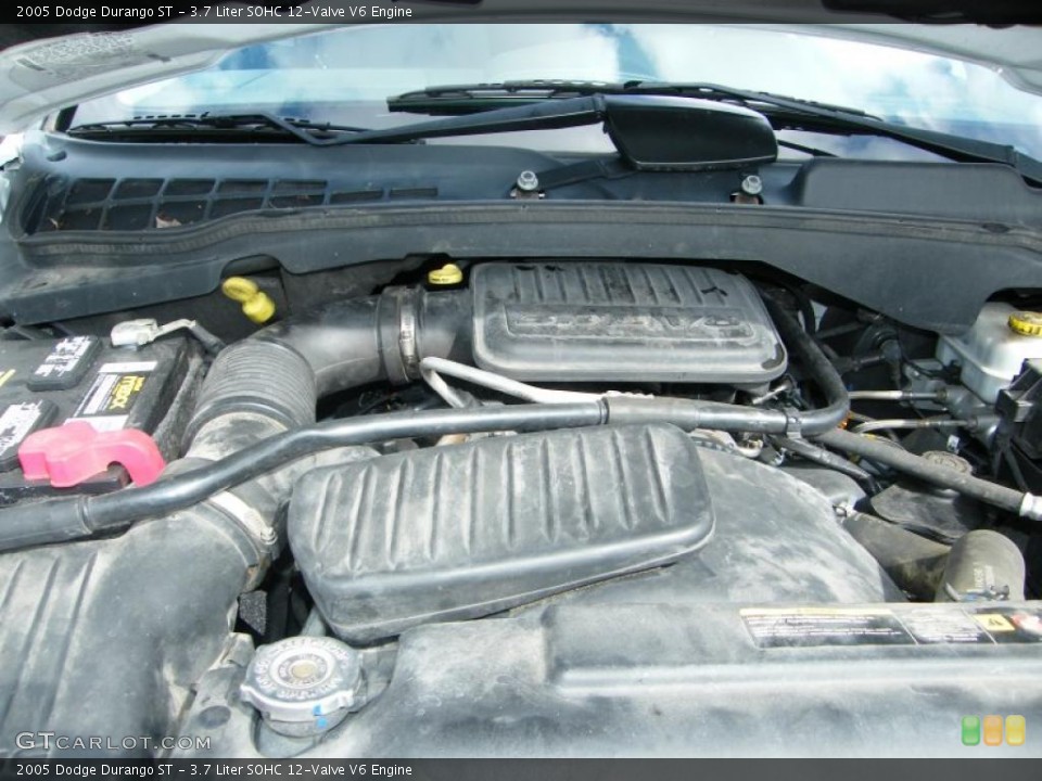 3.7 Liter SOHC 12-Valve V6 Engine for the 2005 Dodge Durango #38916046
