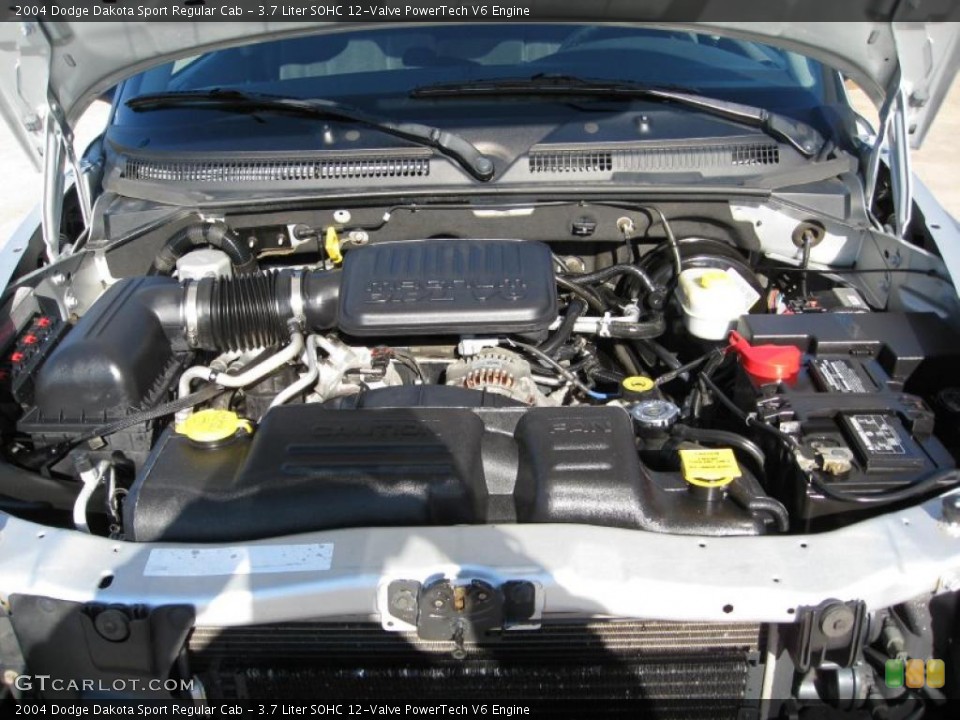 3.7 Liter SOHC 12-Valve PowerTech V6 Engine for the 2004 Dodge Dakota #39022179