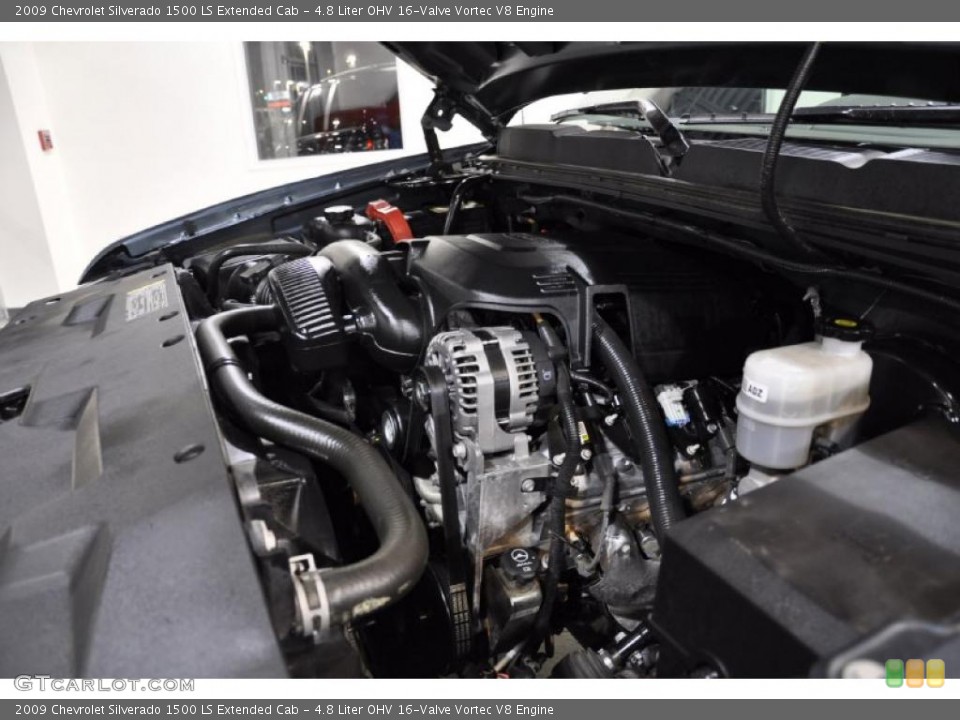 4.8 Liter OHV 16-Valve Vortec V8 Engine for the 2009 Chevrolet Silverado 1500 #39225318