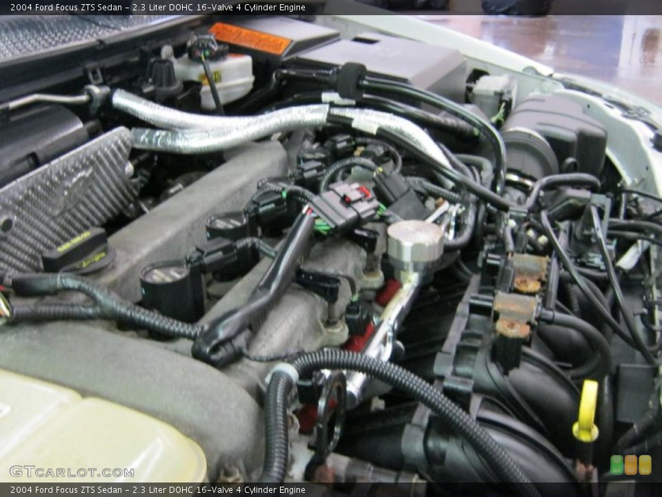 2.3 Liter DOHC 16Valve 4 Cylinder Engine for the 2004 Ford Focus