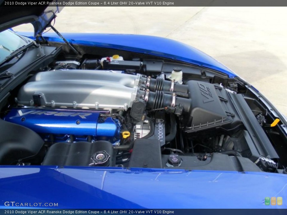 8.4 Liter OHV 20-Valve VVT V10 Engine for the 2010 Dodge Viper #39440890