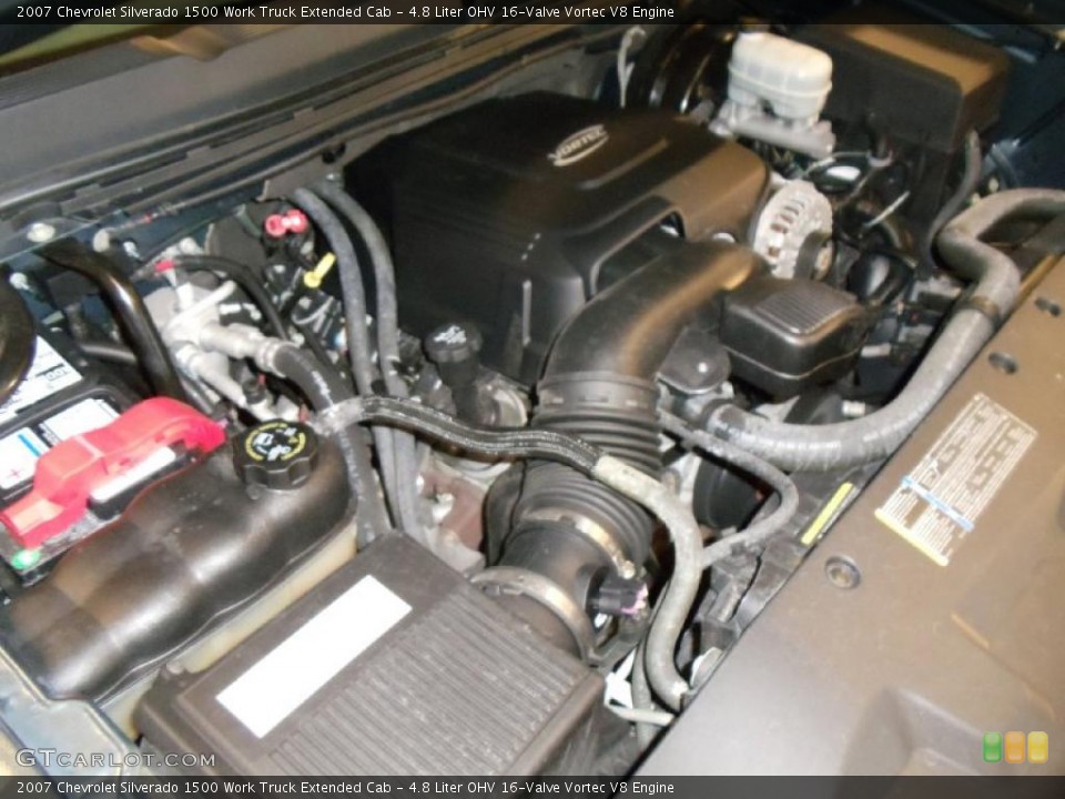 4.8 Liter OHV 16-Valve Vortec V8 Engine for the 2007 Chevrolet Silverado 1500 #39582553