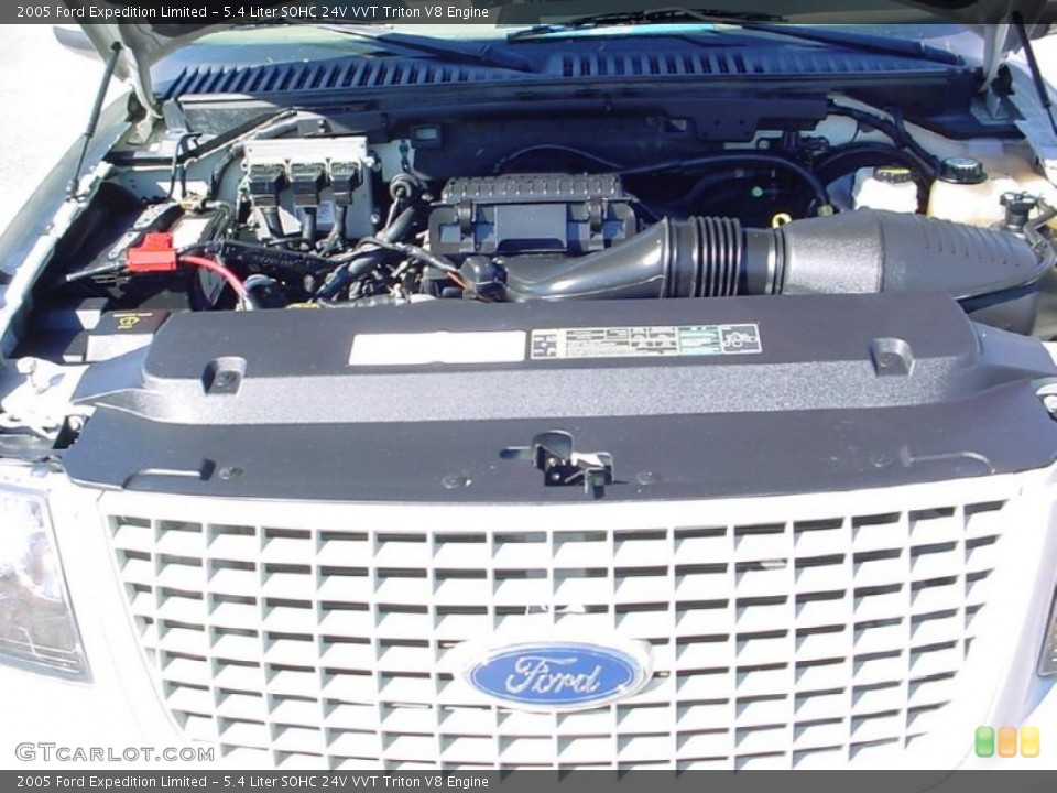 5.4 Liter SOHC 24V VVT Triton V8 Engine for the 2005 Ford Expedition