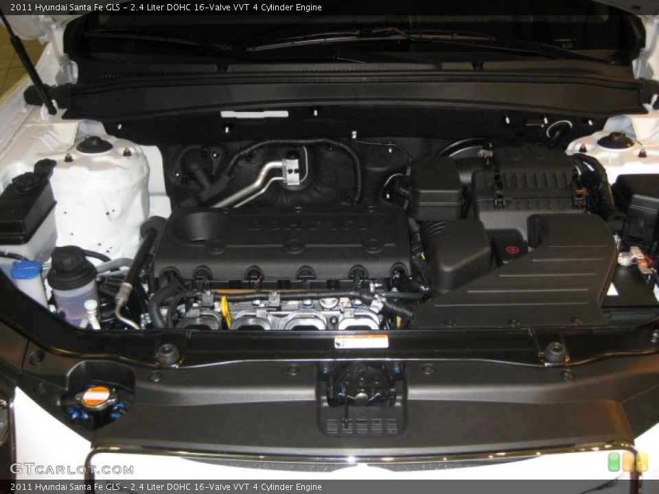 2.4 Liter DOHC 16-Valve VVT 4 Cylinder Engine for the 2011 Hyundai Santa Fe #39939188