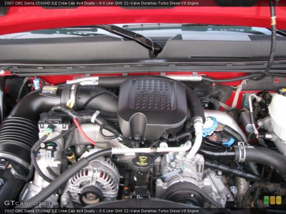 6.6 Liter OHV 32-Valve Duramax Turbo Diesel V8 Engine for the 2007 GMC Sierra 3500HD #40129064