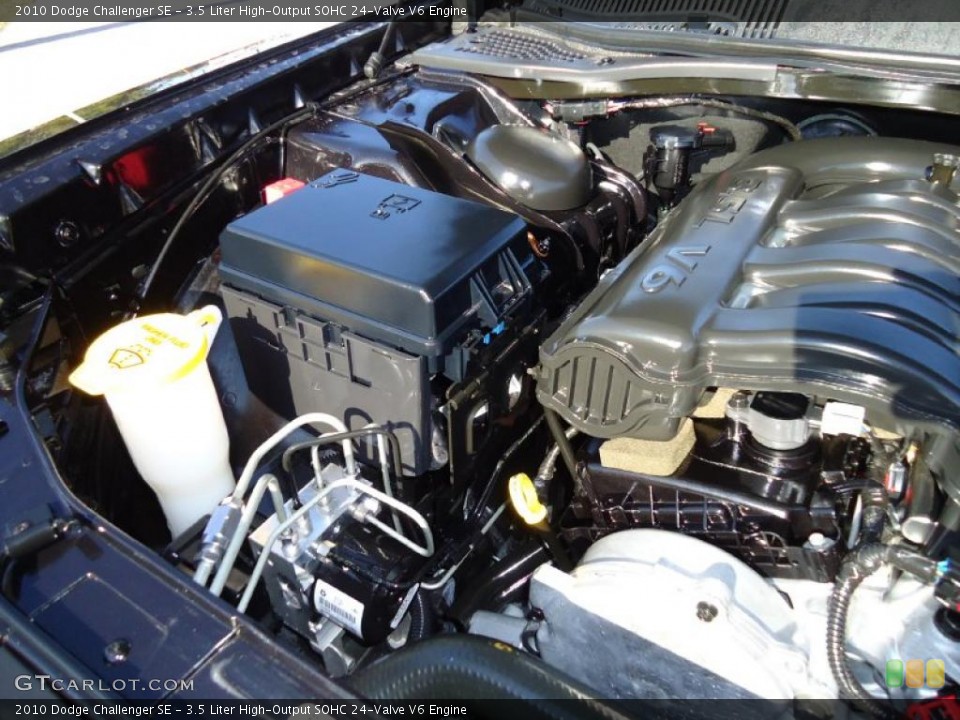 3.5 Liter High-Output SOHC 24-Valve V6 Engine for the 2010 Dodge Challenger #40159577