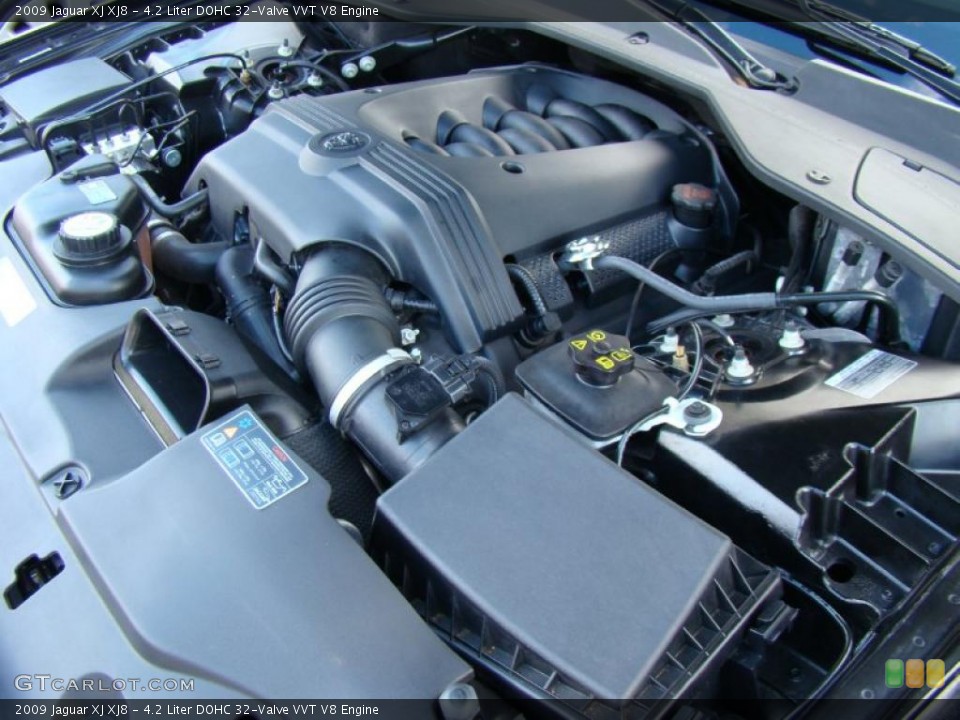 4.2 Liter DOHC 32-Valve VVT V8 Engine for the 2009 Jaguar XJ #40273458