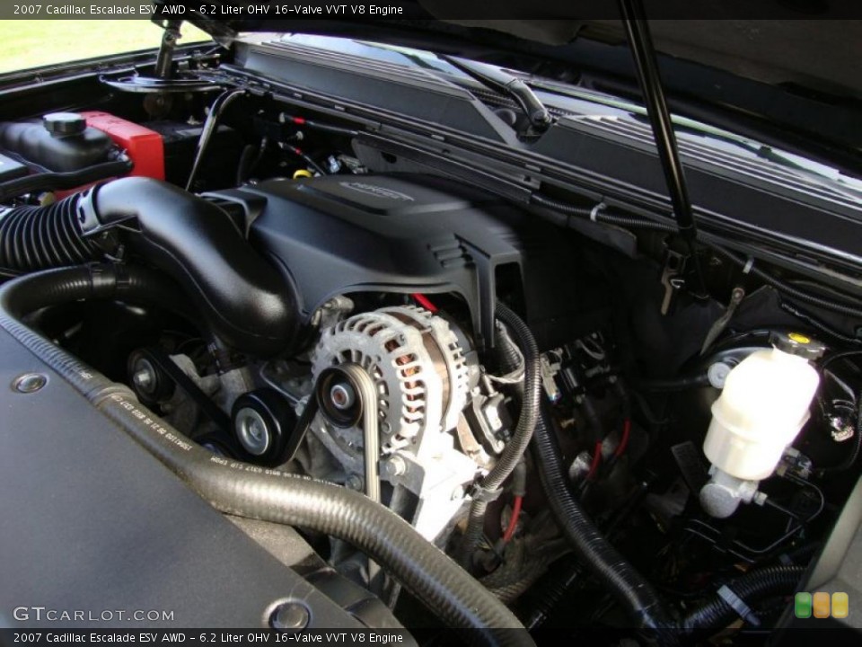 6.2 Liter OHV 16-Valve VVT V8 Engine for the 2007 Cadillac Escalade #40345770