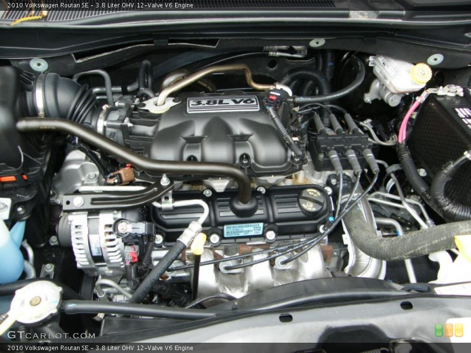 3.8 Liter OHV 12-Valve V6 Engine for the 2010 Volkswagen Routan #40558469