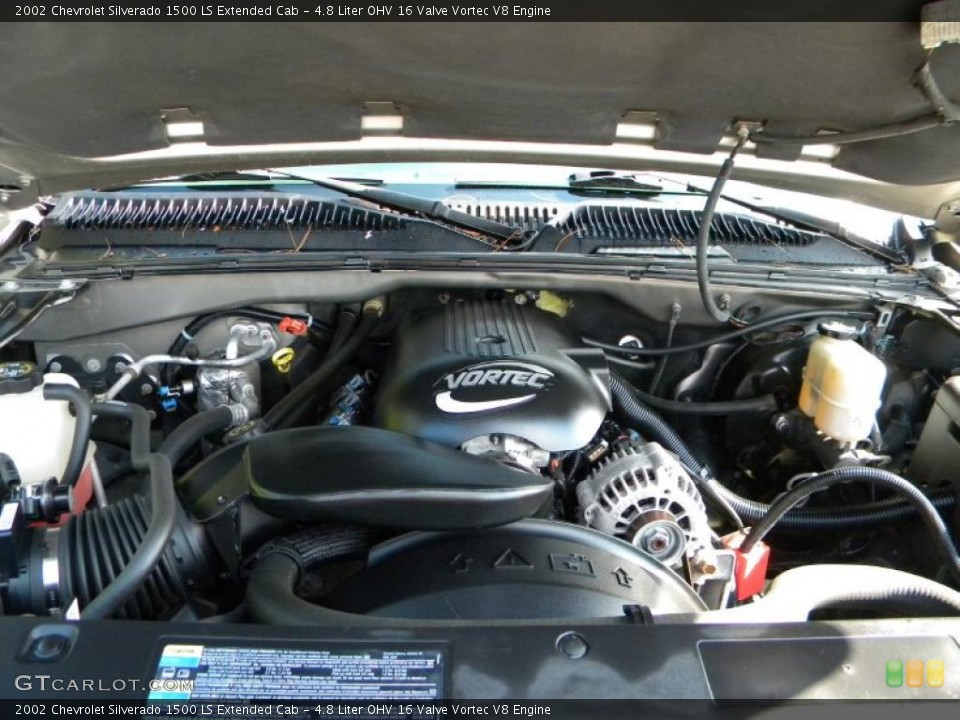 4.8 Liter OHV 16 Valve Vortec V8 2002 Chevrolet Silverado 1500 Engine