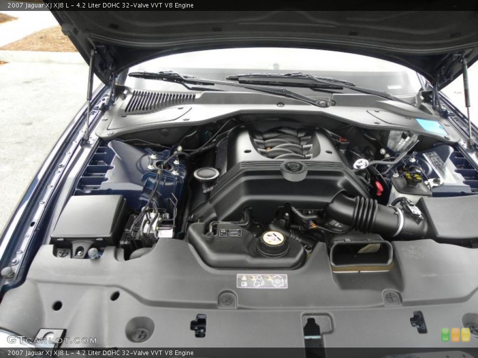 4.2 Liter DOHC 32-Valve VVT V8 Engine for the 2007 Jaguar XJ #40630514