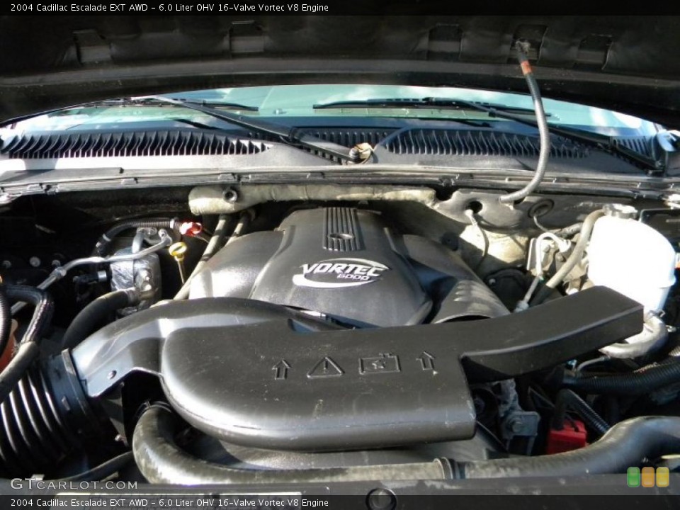 6.0 Liter OHV 16-Valve Vortec V8 Engine for the 2004 Cadillac Escalade #40638466