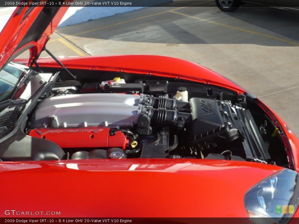 8.4 Liter OHV 20-Valve VVT V10 Engine for the 2009 Dodge Viper #40671982