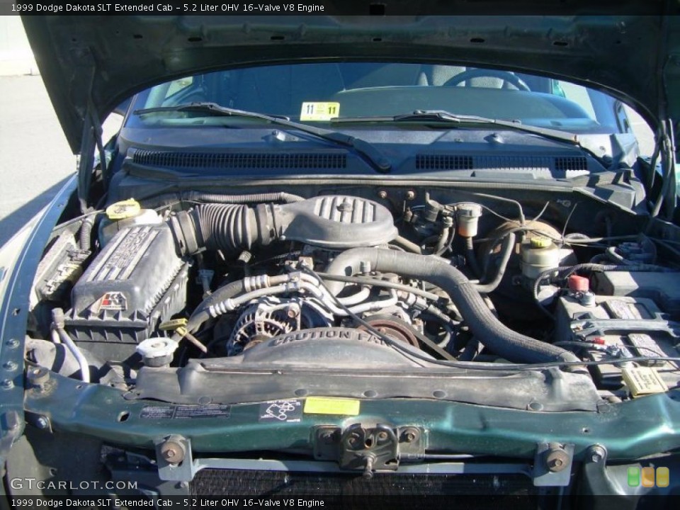 5.2 Liter OHV 16-Valve V8 1999 Dodge Dakota Engine