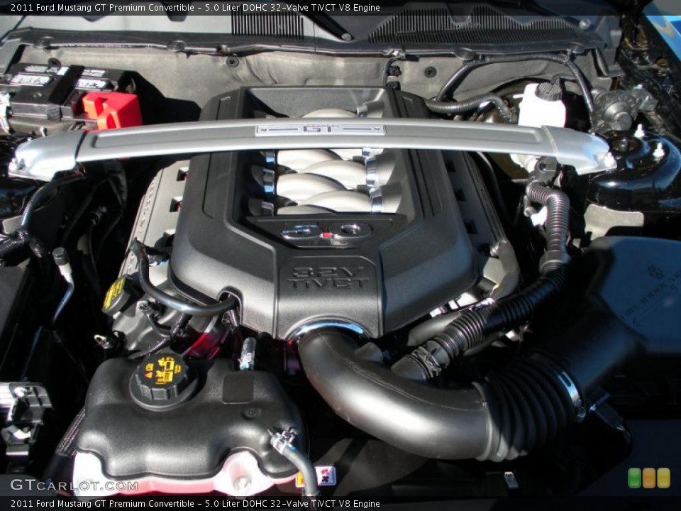 5.0 Liter DOHC 32-Valve TiVCT V8 Engine for the 2011 Ford Mustang #40945470