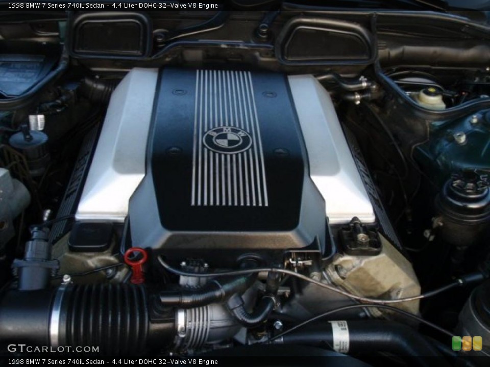 4.4 Liter DOHC 32-Valve V8 Engine for the 1998 BMW 7 Series #41173890
