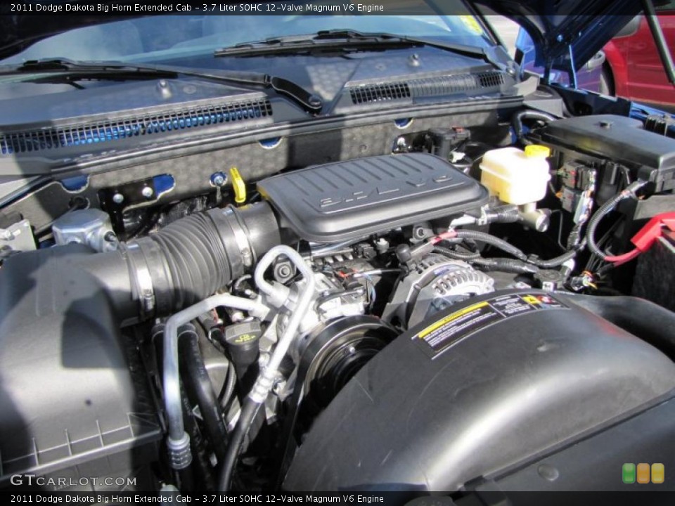 3.7 Liter SOHC 12-Valve Magnum V6 Engine for the 2011 Dodge Dakota #41430507