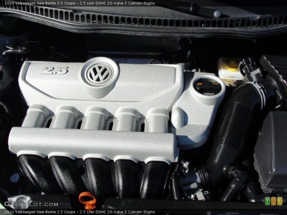 2.5 Liter DOHC 20-Valve 5 Cylinder Engine for the 2010 Volkswagen New Beetle #41450723