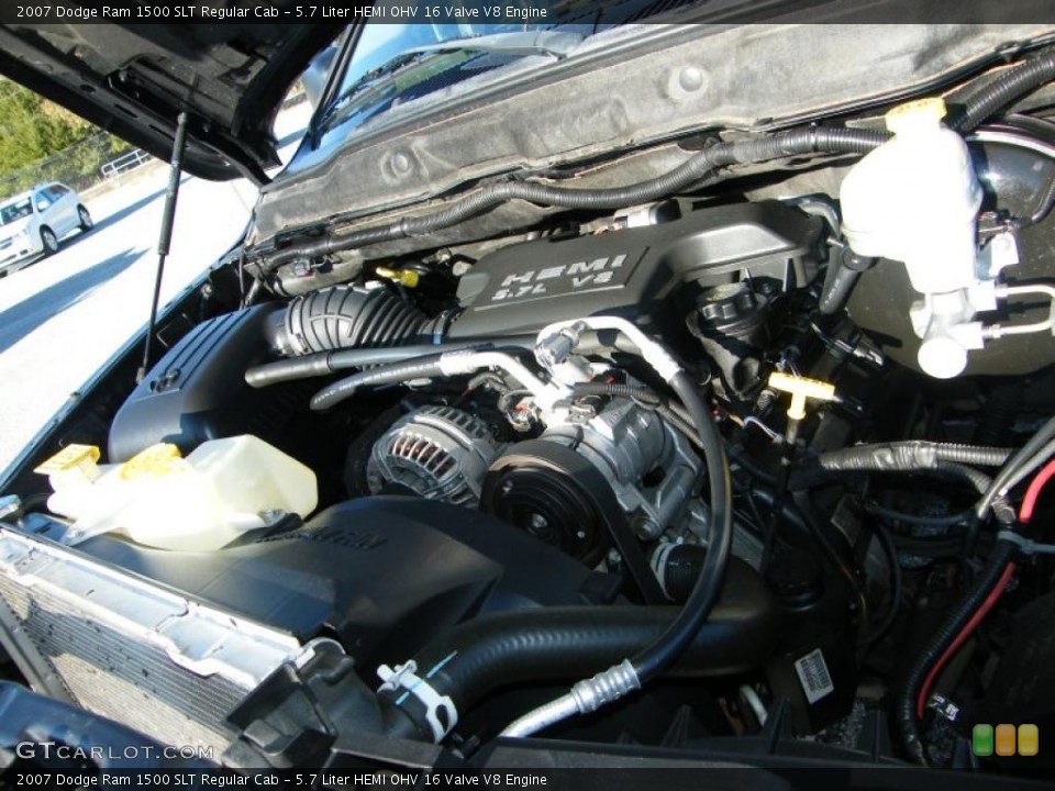5.7 Liter HEMI OHV 16 Valve V8 Engine for the 2007 Dodge Ram 1500 #41510517