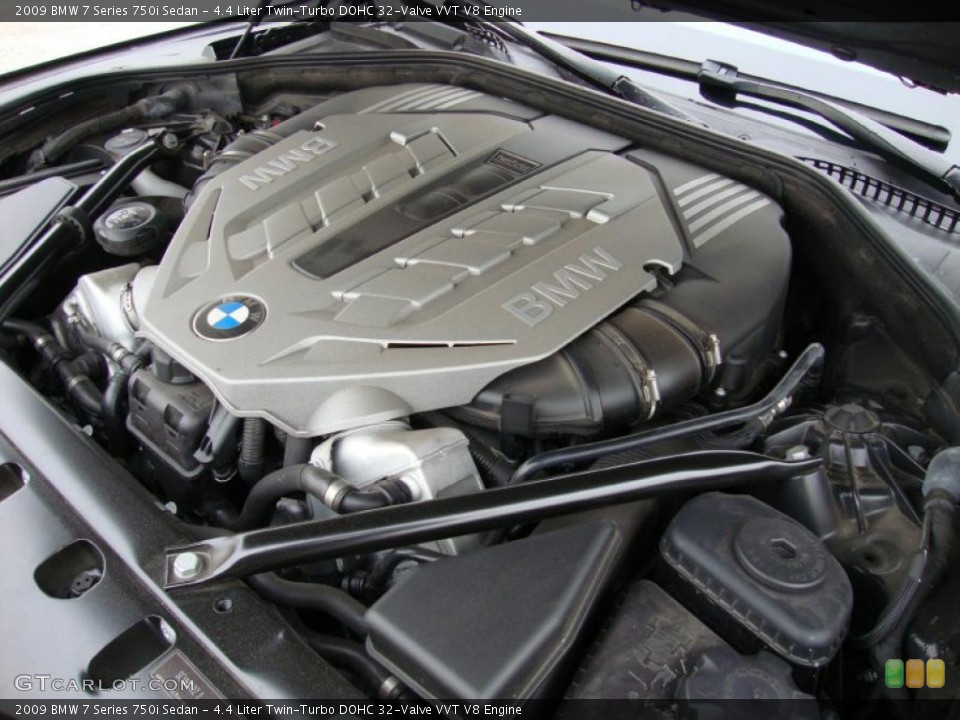 4.4 Liter Twin-Turbo DOHC 32-Valve VVT V8 Engine for the 2009 BMW 7 Series #41557574