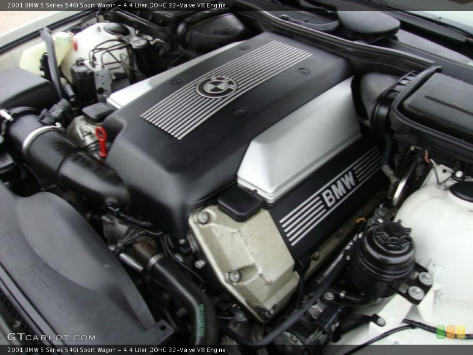 4.4 Liter DOHC 32-Valve V8 Engine for the 2001 BMW 5 Series #41559979