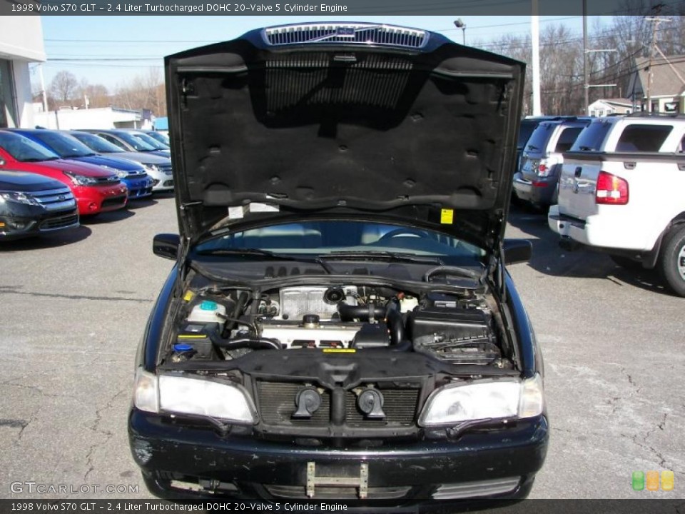 2.4 Liter Turbocharged DOHC 20-Valve 5 Cylinder Engine for the 1998 Volvo S70 #41660351