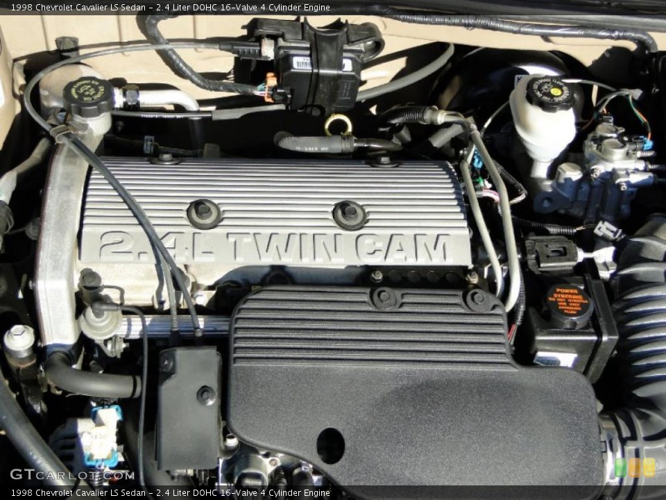 2.4 Liter DOHC 16-Valve 4 Cylinder 1998 Chevrolet Cavalier Engine