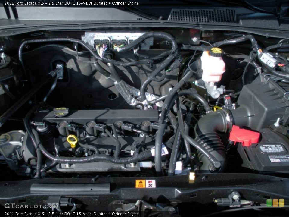 2.5 Liter DOHC 16-Valve Duratec 4 Cylinder Engine for the 2011 Ford Escape #41935778