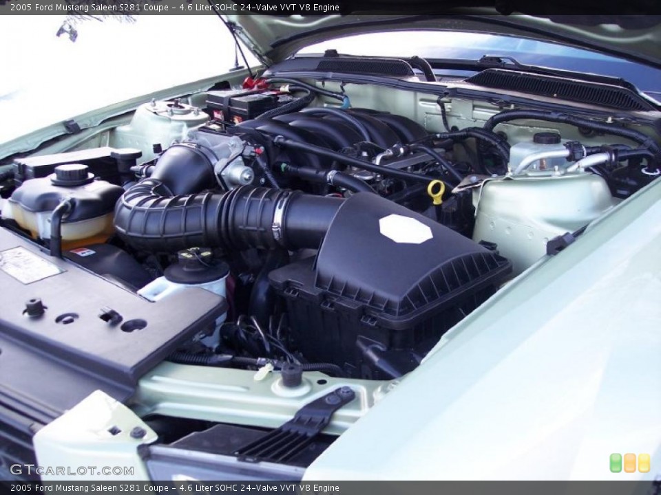 4.6 Liter SOHC 24-Valve VVT V8 Engine for the 2005 Ford Mustang #42080143