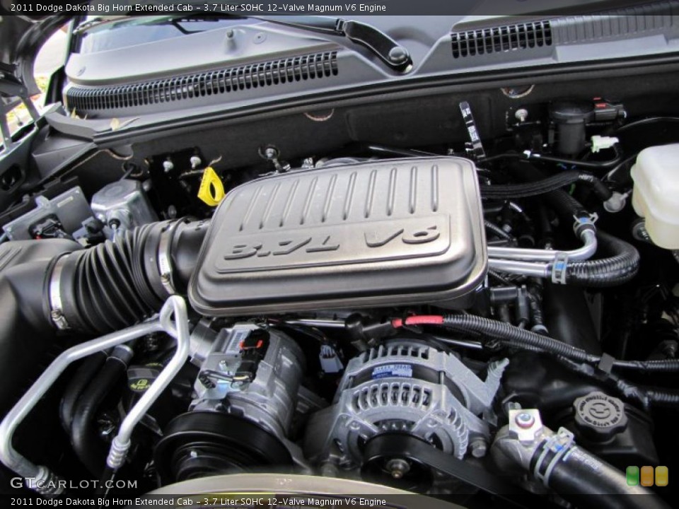3.7 Liter SOHC 12-Valve Magnum V6 Engine for the 2011 Dodge Dakota #42139771